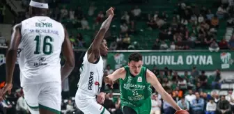 Bursaspor Yörsan Darüşşafaka Lassa'yı Mağlup Etti