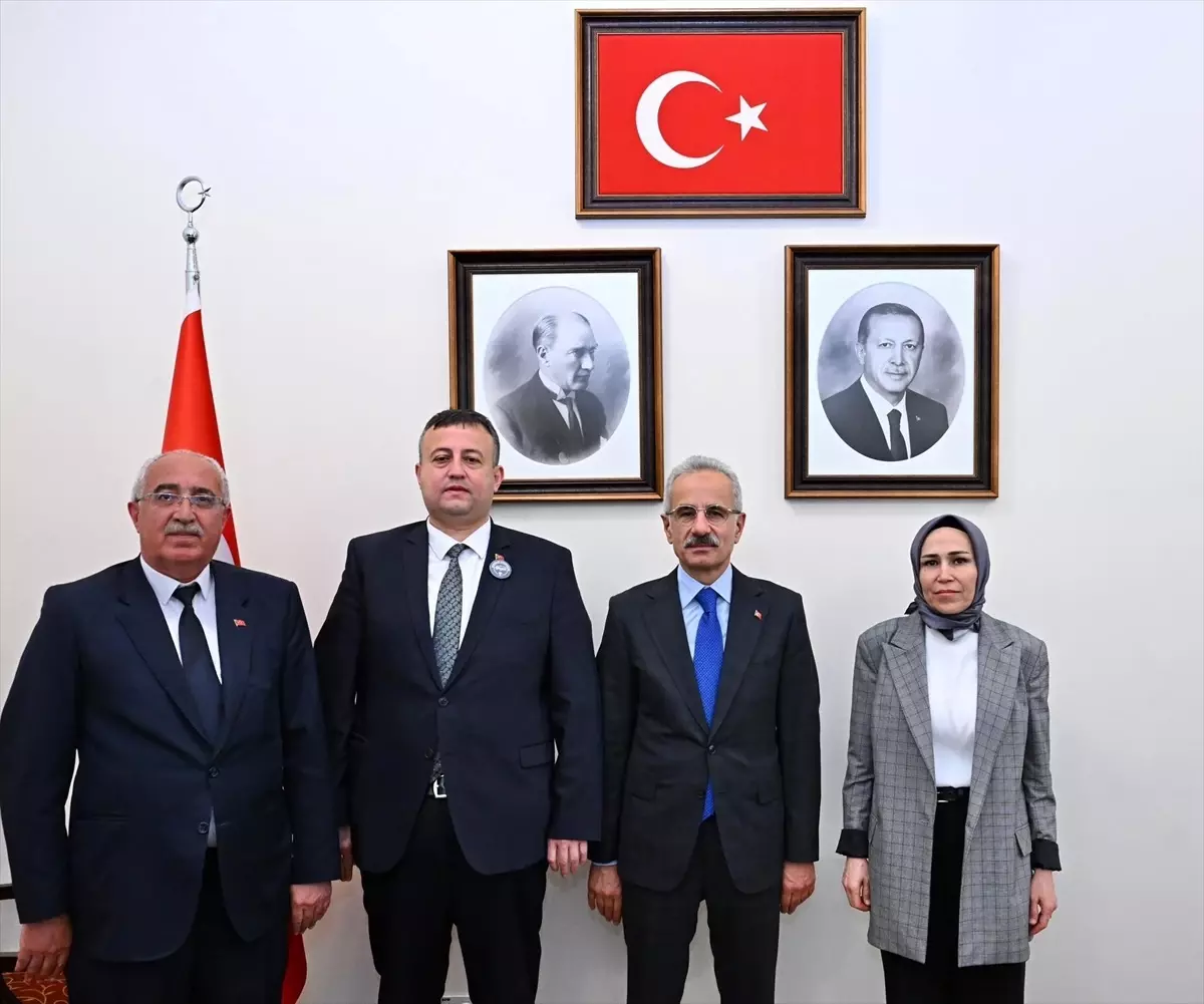 Beypazarı'nın Ulaşım Projeleri İçin Bakan Uraloğlu ile Görüşme