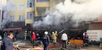 Ümraniye'de Hediyelik Eşya Dükkanında Yangın