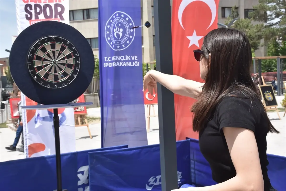 Van'da Gençlik Spor Festivalleri Etkinliği Düzenlendi