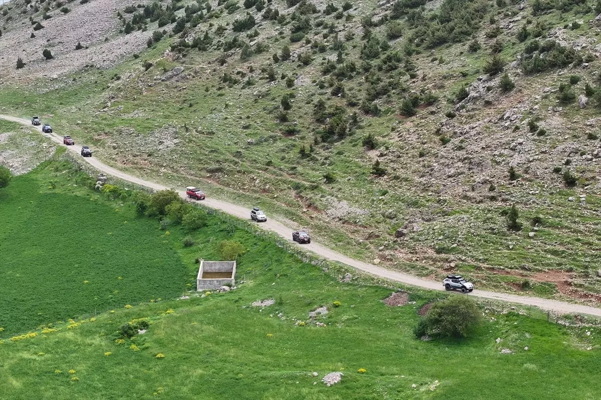 Van Gölü'nde Off-Road Etkinliği Gerçekleşti