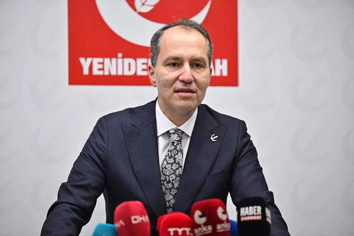 Yeniden Refah Partisi Genel Başkanı Erbakan, terör örgütü PKK'nın fesih ve silah bırakma kararını değerlendirdi Açıklaması