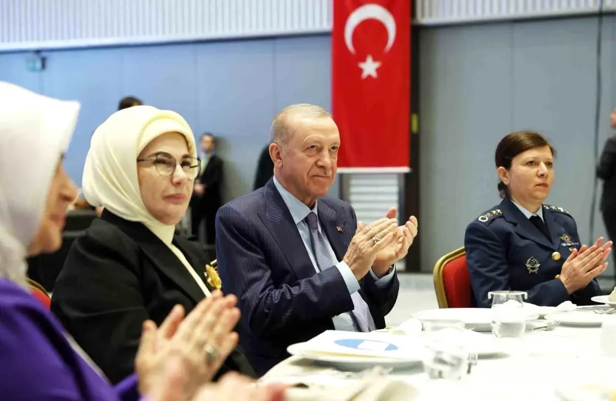 Emine Erdoğan'dan 'Anneyle Güçlü Aile, Aileyle Güçlü Türkiye' programına ilişkin paylaşım