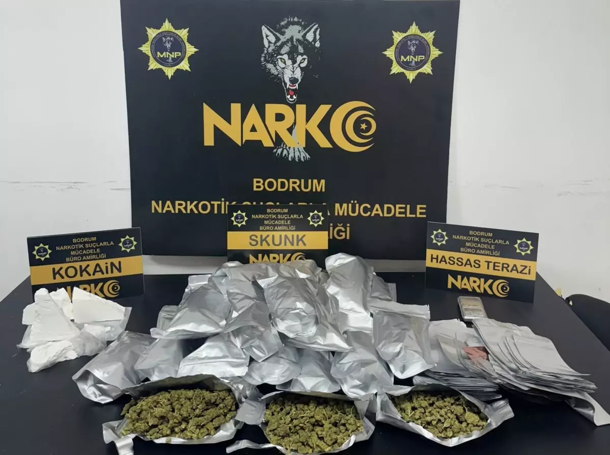 Bodrum'da Uyuşturucu Operasyonu: 2 Kilo Skunk ve 870 Gram Kokain Ele geçirildi