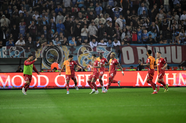 Galatasaray, Trabzonspor'u mağlup etti! Şampiyonluğa 1 maç kaldı