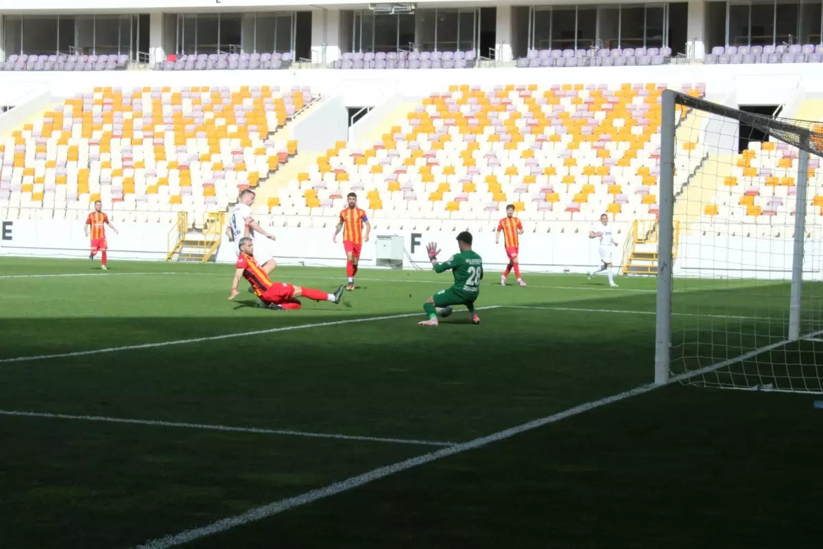 Gençlerbirliği, Yeni Malatyaspor'u 5-0 Mağlup Ederek Süper Lig'e Yükseldi