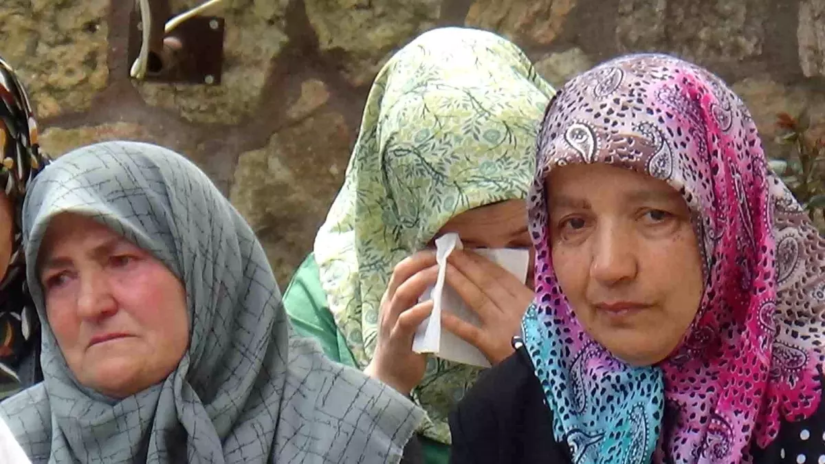 Mudurnu'dan Hacı Adaylarına Duygusal Uğurlama
