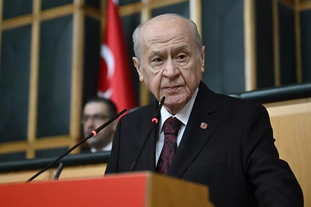 MHP lideri Devlet Bahçeli'den 'Anneler Günü' mesajı: Akan yaşlar kurumadıkça rahat olamayız