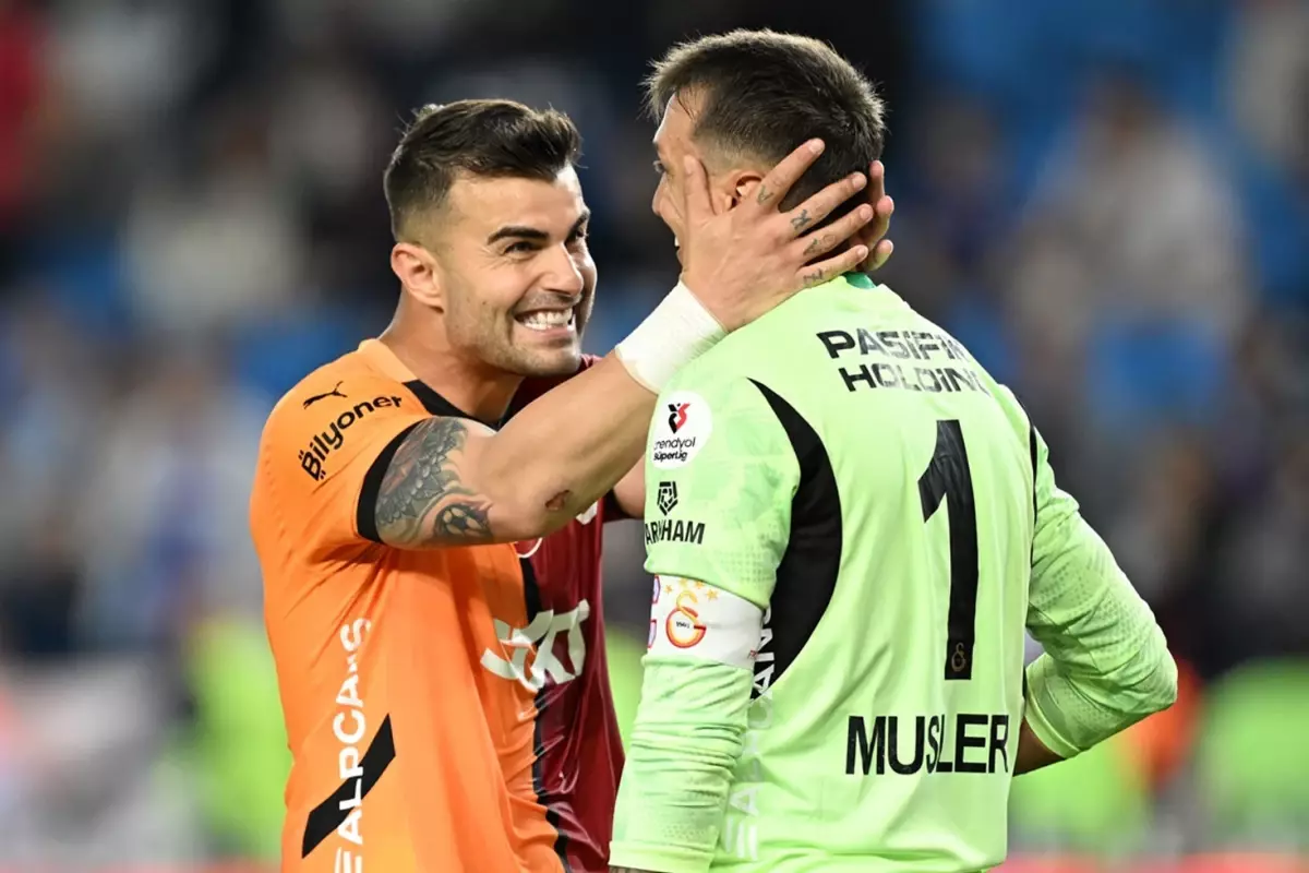 Muslera taraftarına seslendi: Bunun için özür dilerim