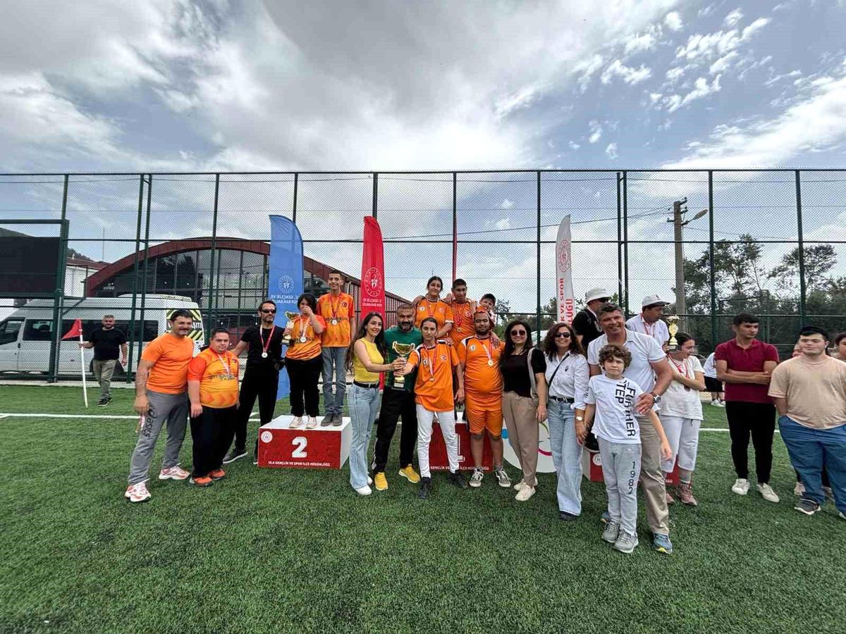 Muğla'da Özel Sporcular Bocce Turnuvası Coşkuyla Gerçekleşti