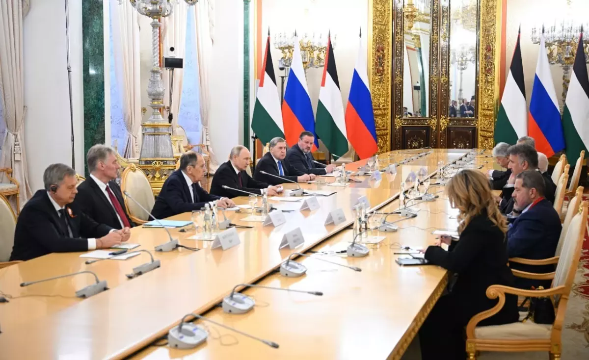 Putin ve Abbas Kremlende Bir Araya Geldi