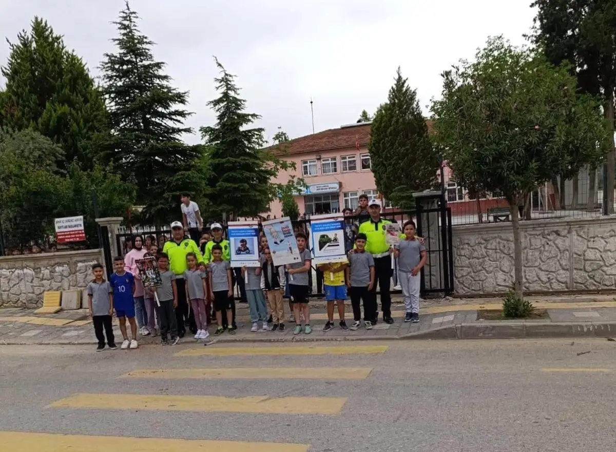 Sarıgöl'de Trafik Haftası çeşitli etkinliklerle kutlandı