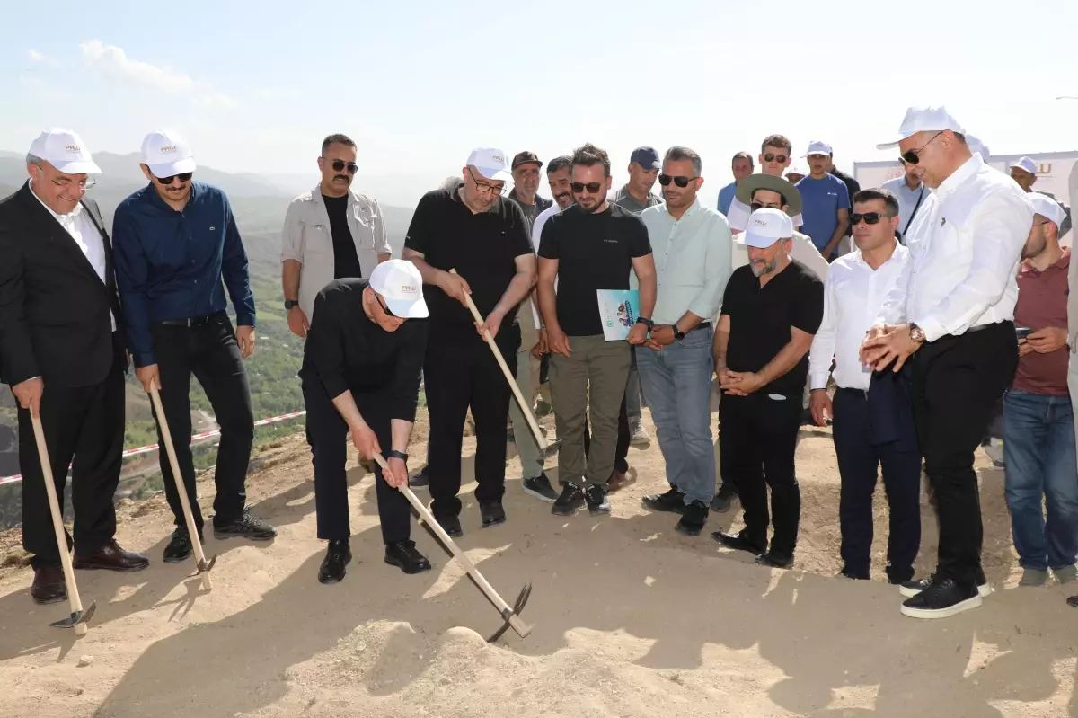 Elazığ'da Tarihi Palu Kalesi'nde Arkeolojik Kazı Çalışmaları Başladı