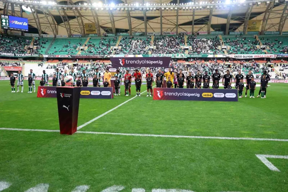 Konyaspor ve Çaykur Rizespor Golsüz Beraberliği Korudu