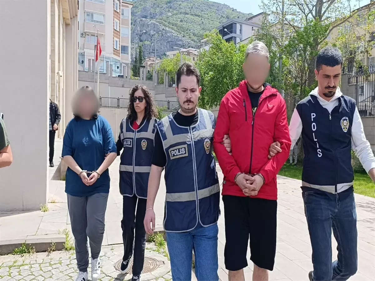 Amasya'da 2 Milyon TL Değerinde Altın Çalan Aile Üyeleri Gözaltına Alındı