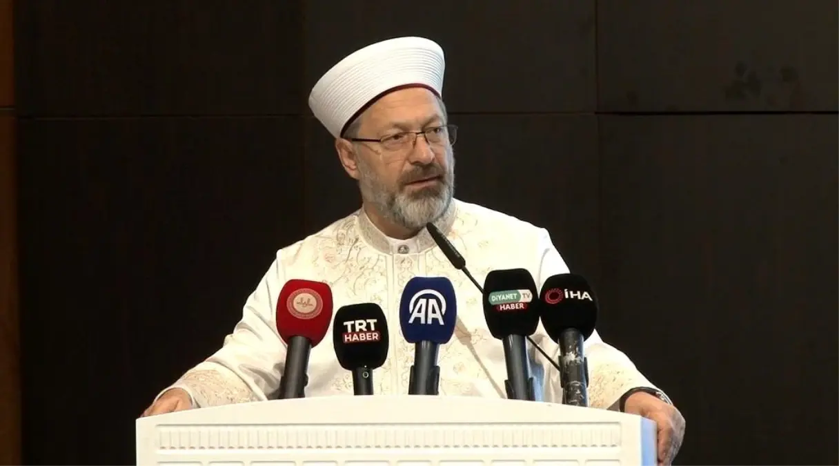 Diyanet İşleri Başkanı Ali Erbaş, Aile Forumunda Cinsiyet Tartışmalarını Ele Aldı