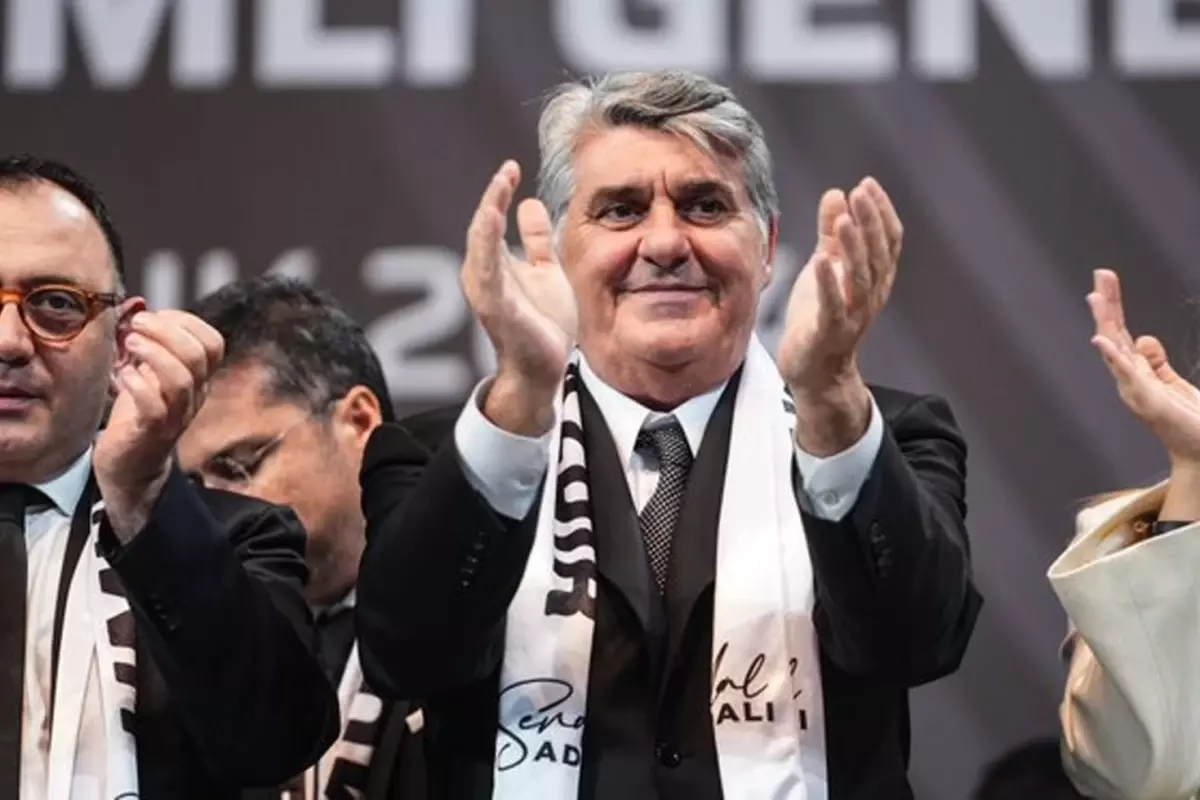 Beşiktaş'ta Serdal Adalı bir ayrılığı daha resmen açıkladı