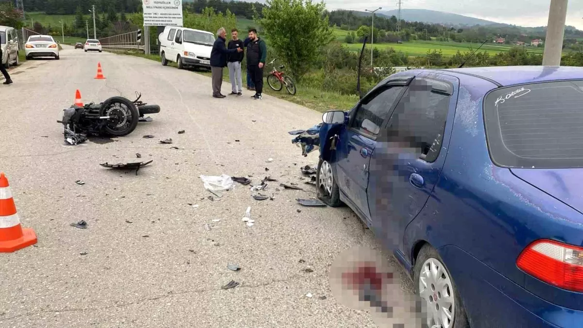 Bolu'da Otomobil ve Motosiklet Çarpıştı: 6 Yaralı