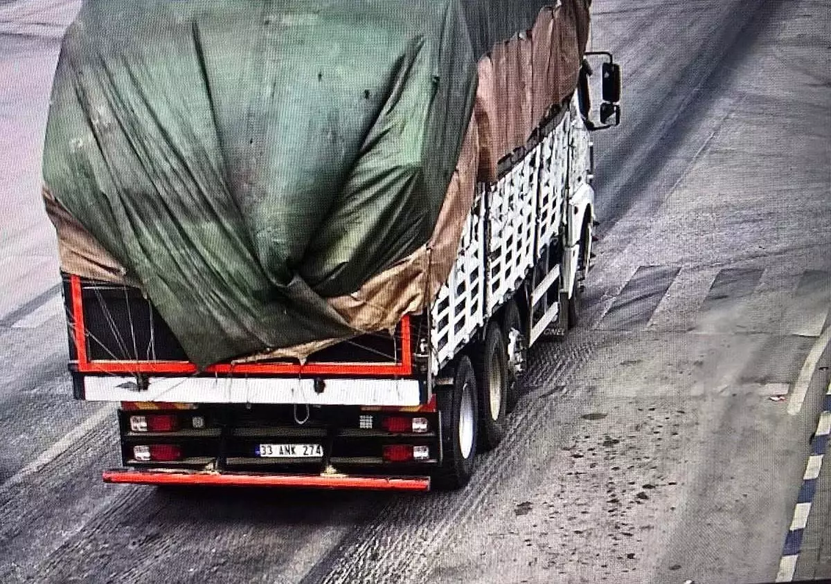 Çanakkale'de Zincirleme Trafik Kazası: 8 Ölüm, 21 Yaralı