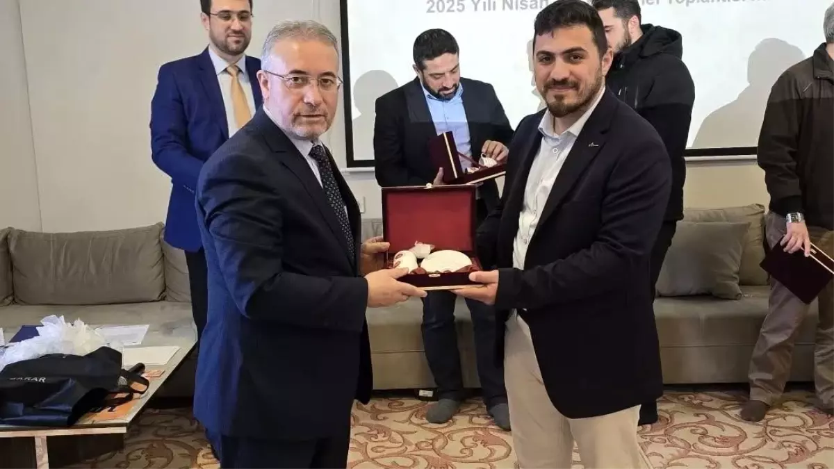 Bozüyük Müftüsü Din Görevlilerini Ödüllendirdi