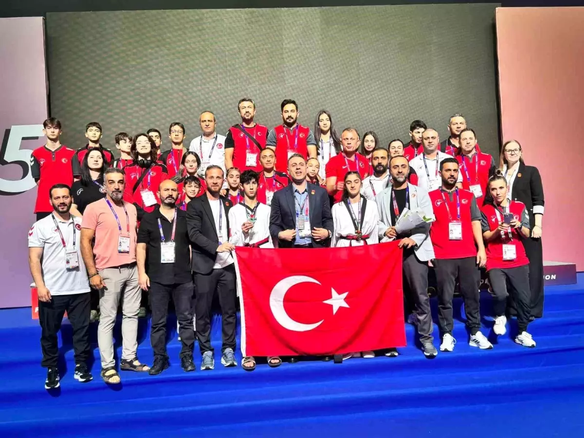 Dünya Yıldızlar Taekwondo Şampiyonası'nda Milli Sporculardan İki Madalya