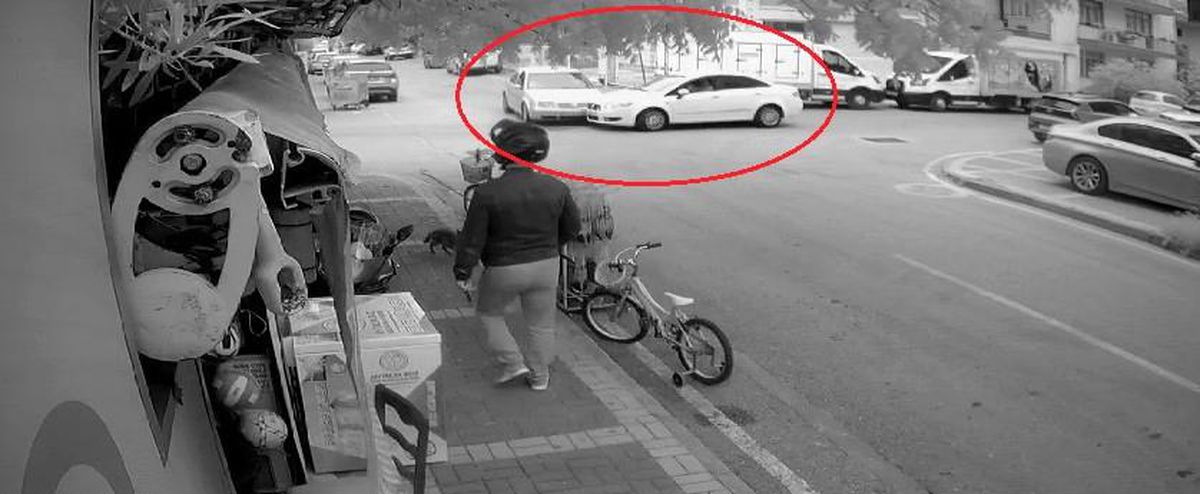 Manavgat'ta Kavşak Kazası: 'Dur' Tabelası Kamyonetle Kapandı