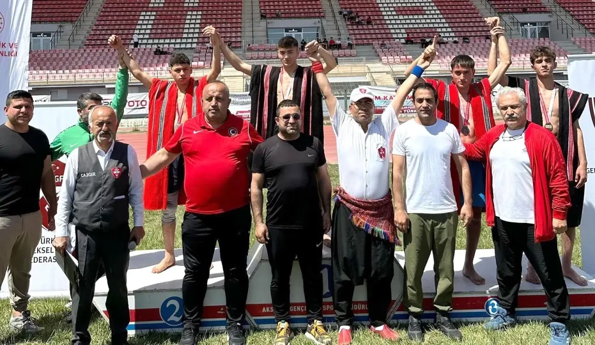 Hakkarili Sporcular, Türkiye Şampiyonası'nda Başarı Elde Etti
