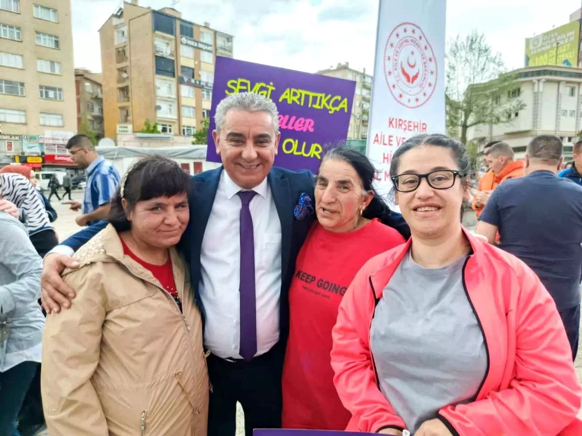 Engelliler Haftası'nda Farkındalık Yürüyüşü Düzenlendi