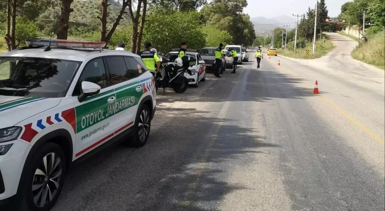 Köşk'te Trafik Denetimi: 19 Sürücüye 25 Bin TL Ceza