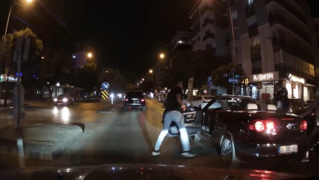 Driver Walking with a Knife After Traffic Dispute Arrested
