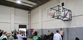 Başkan Altay Tekerlekli Sandalyeye Oturdu Engelli Basketçilerle Maç Yaptı