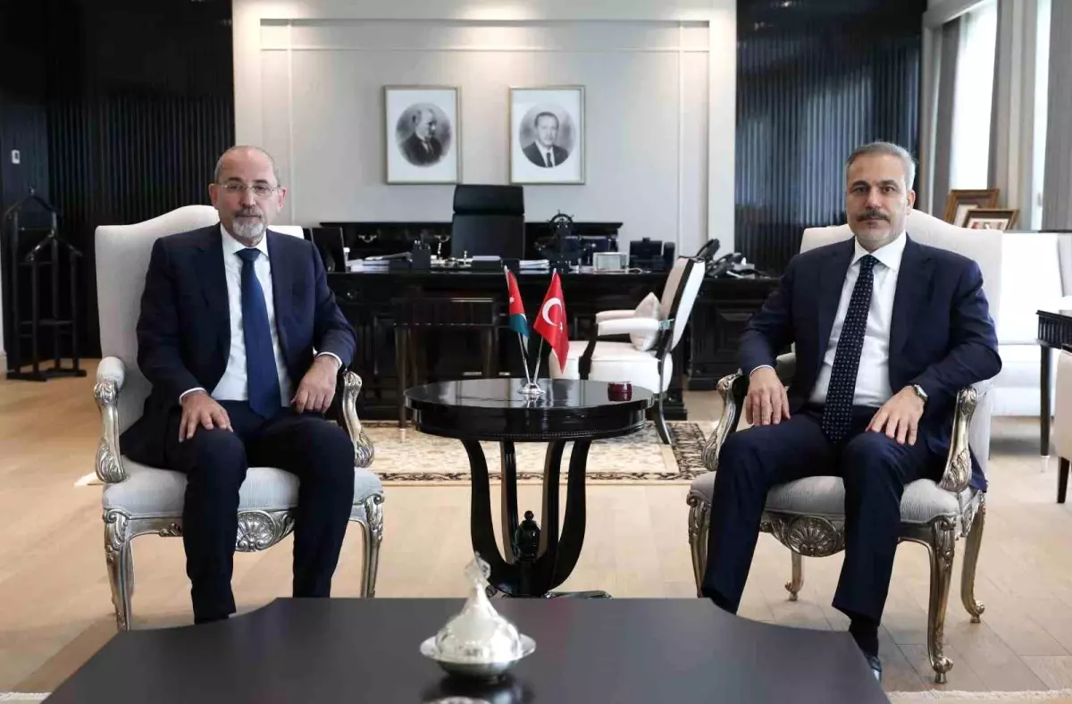 Dışişleri Bakanı Hakan Fidan, Ürdün Dışişleri Bakanı ile Görüştü