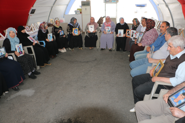 Diyarbakır mothers are waiting to reunite with their children as the PKK disbands