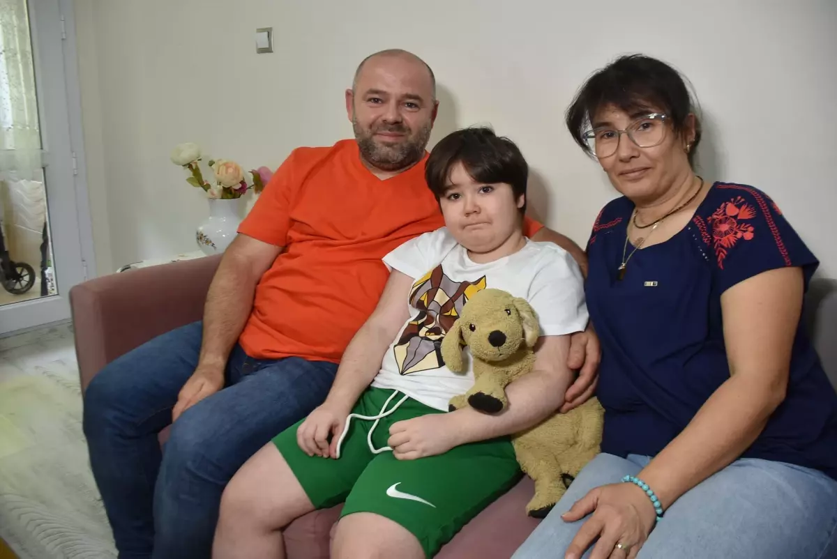 Duchenne Musküler Distrofi Hastası Aras Denizer'in Gen Tedavisi Mücadelesi
