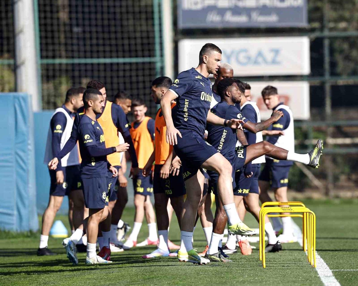 Fenerbahçe, Eyüpspor Maçına Hazırlanmaya Başladı
