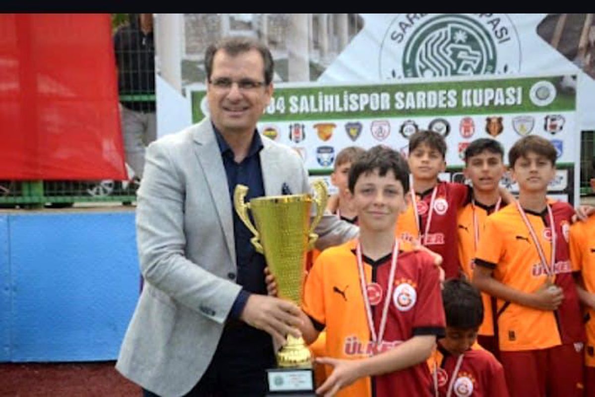 Salihli'de Futbol Coşkusu: Sardes Kupası Sonuçlandı