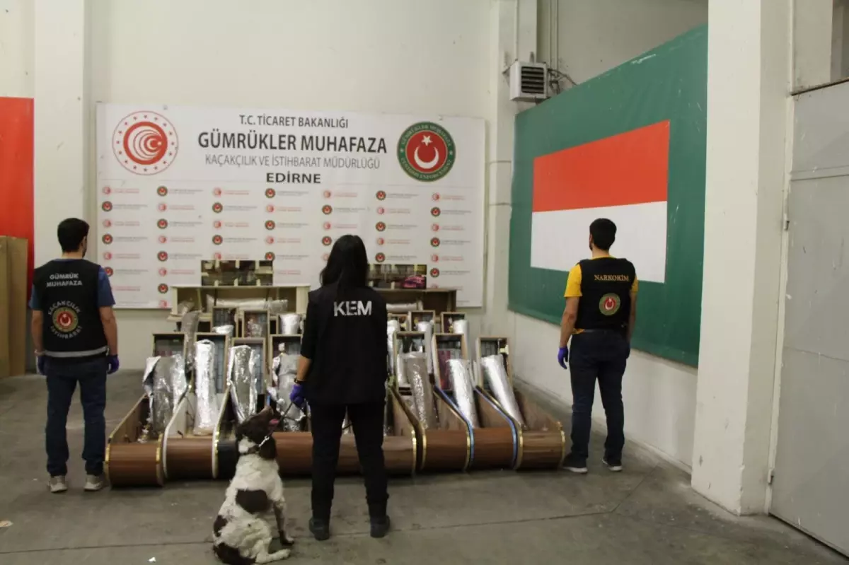Kapıkule Sınır Kapısı'nda Esrar Operasyonu: 49 Kilo Ele Geçirildi