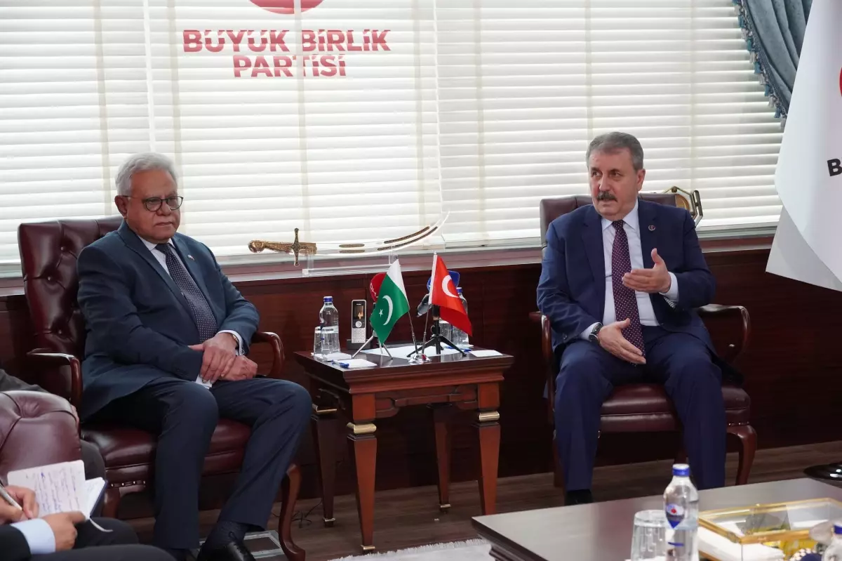 Türkiye-Pakistan Kardeşliği Vurgulandı