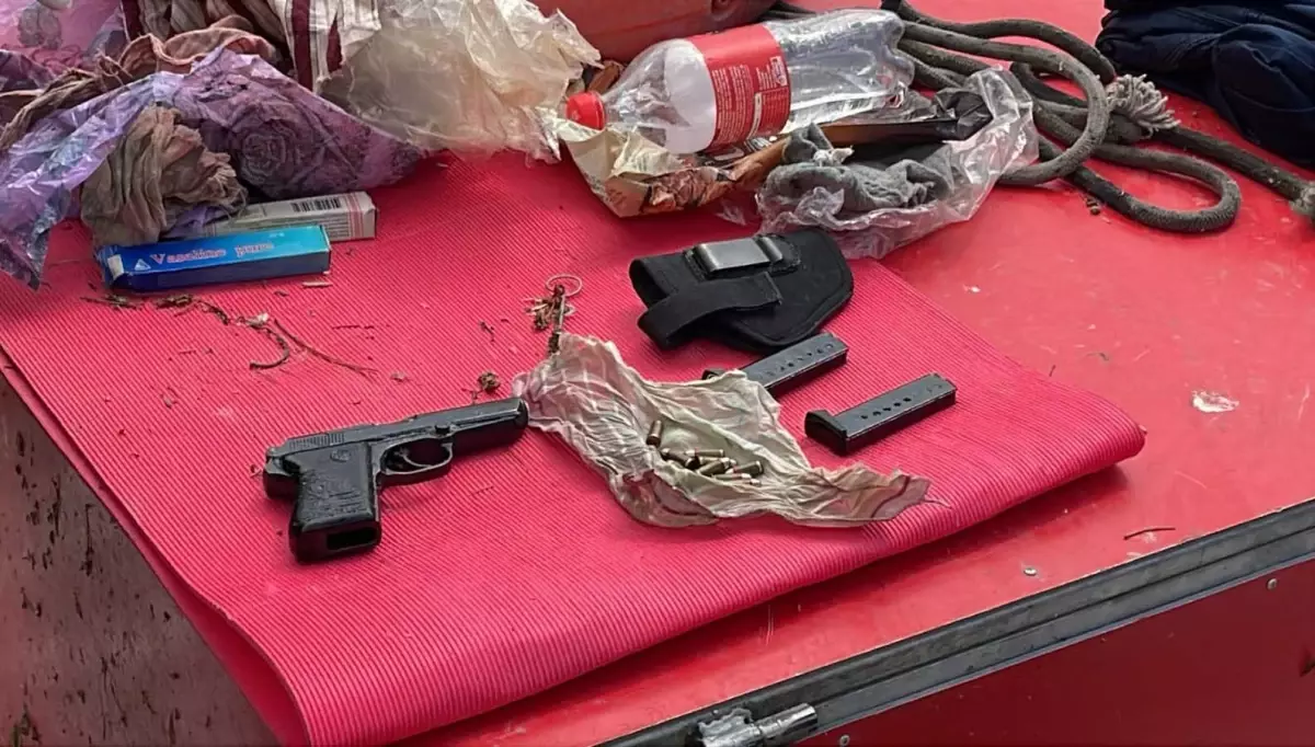 Eskişehir'de Temizlik Çalışmalarında İki Tabanca Bulundu