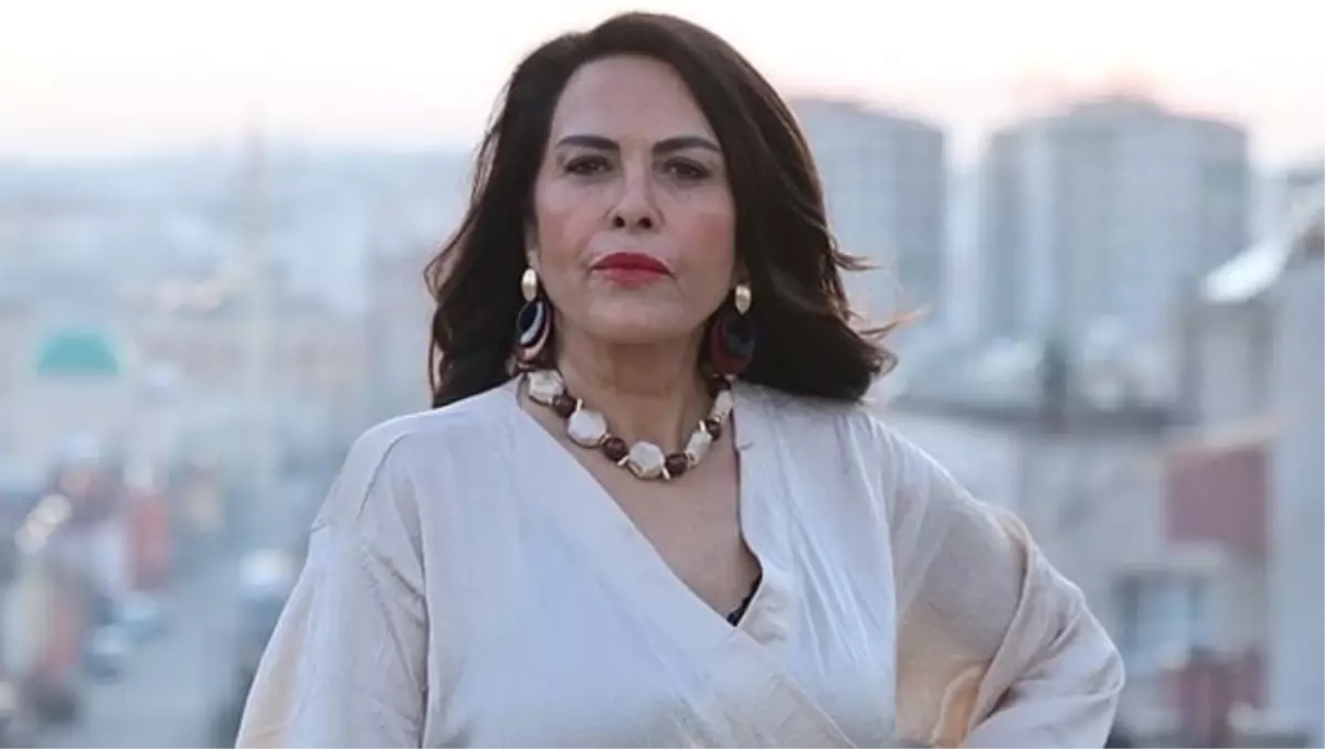 Uzak Şehir Fikriye diziden ayrılıyor mu? Uzak Şehir'in Fikriye'si Nursel Köse'den ilk açıklama geldi