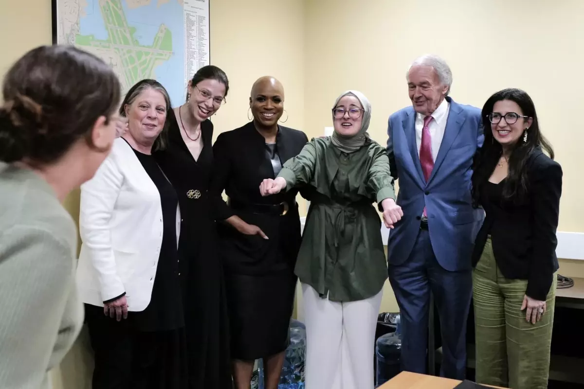 Rümeysa Öztürk Serbest Bırakıldı, Ayanna Pressley'den Hoş Geldin Mesajı