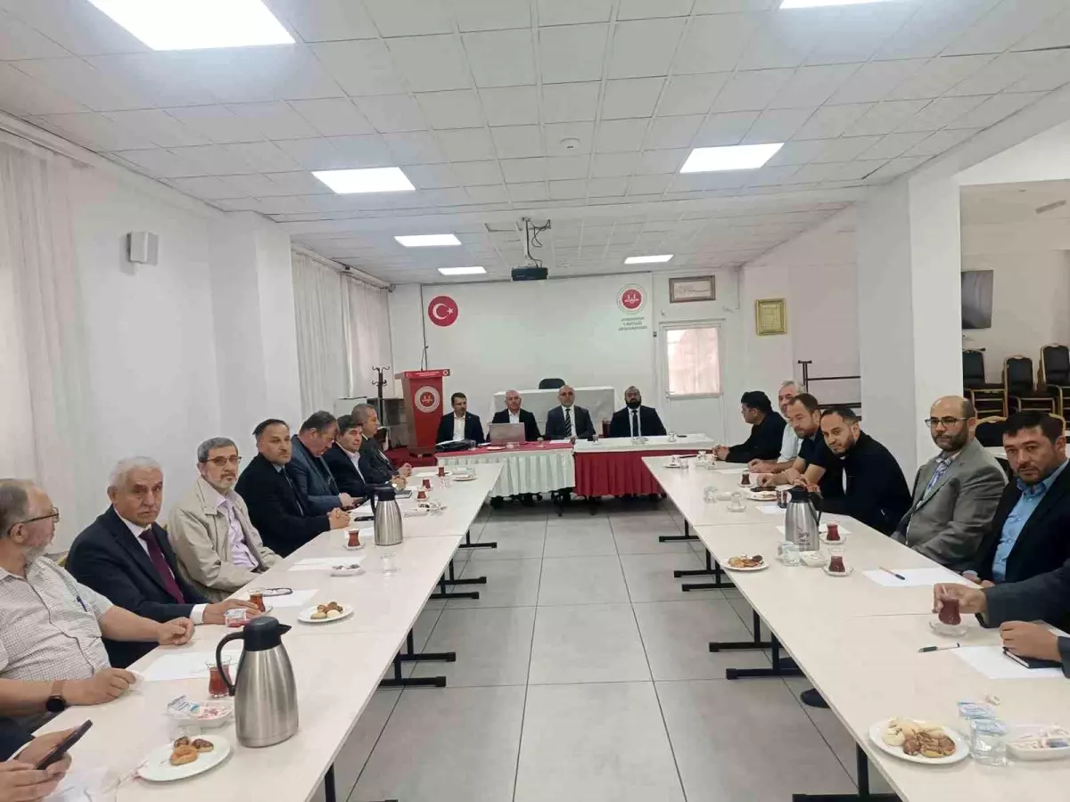 2024-2025 Umre Sezonu İçin İstişare Toplantısı Düzenlendi