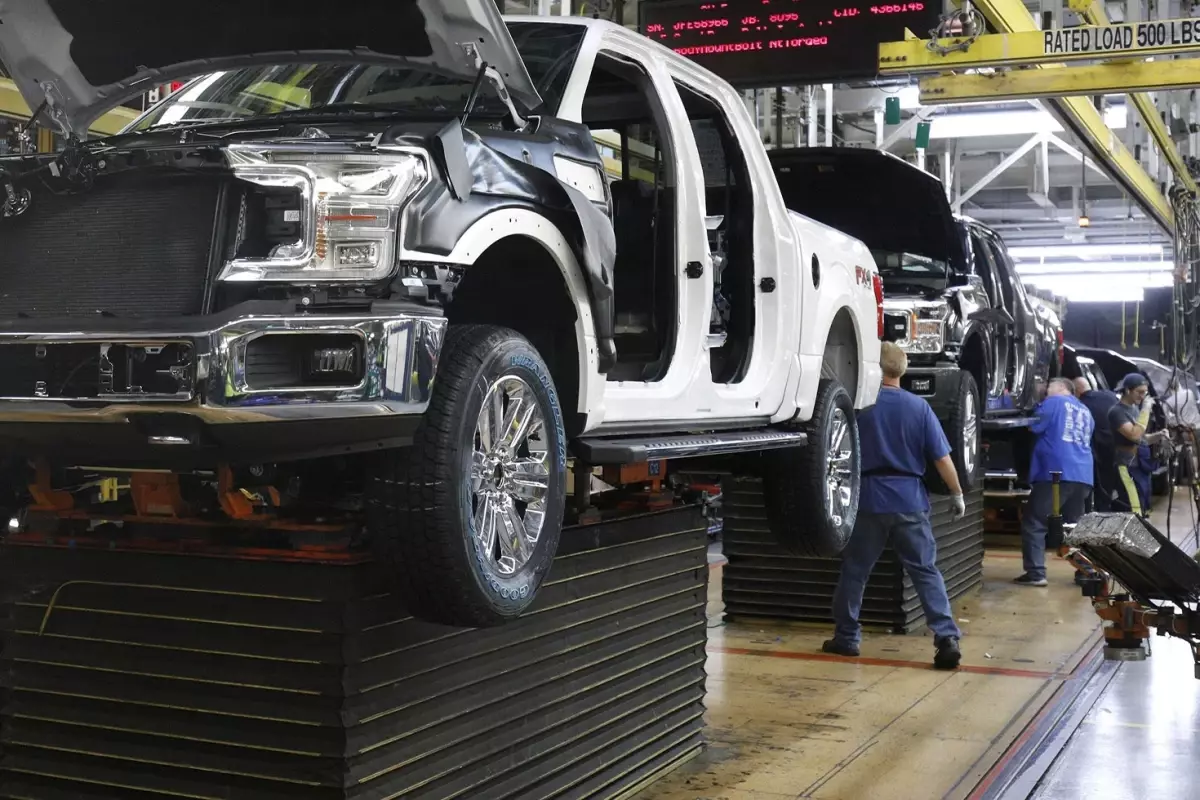 Almanya'da Ford çalışanları grev kararı aldı