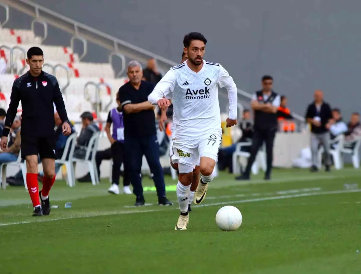 Altay'ın Yıldızı Onur Efe'nin Sözleşmesi Sezon Sonunda Sona Eriyor