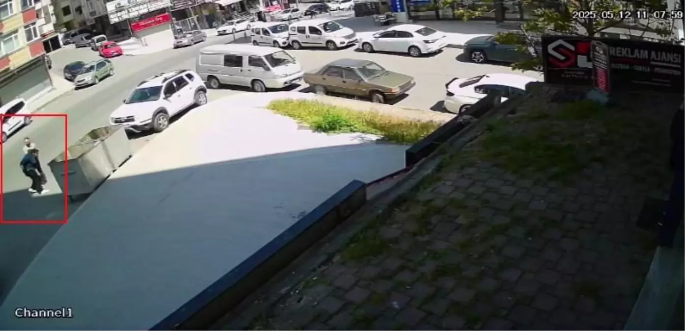Arnavutköy'de Esnaf, Hırsızı Suçüstü Yakaladı
