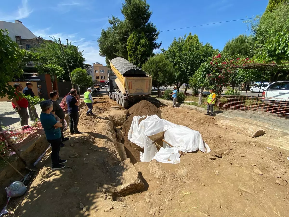 Aydın'daki Yol Çalışmasında Roma Dönemine Ait Oda Mezar Bulundu