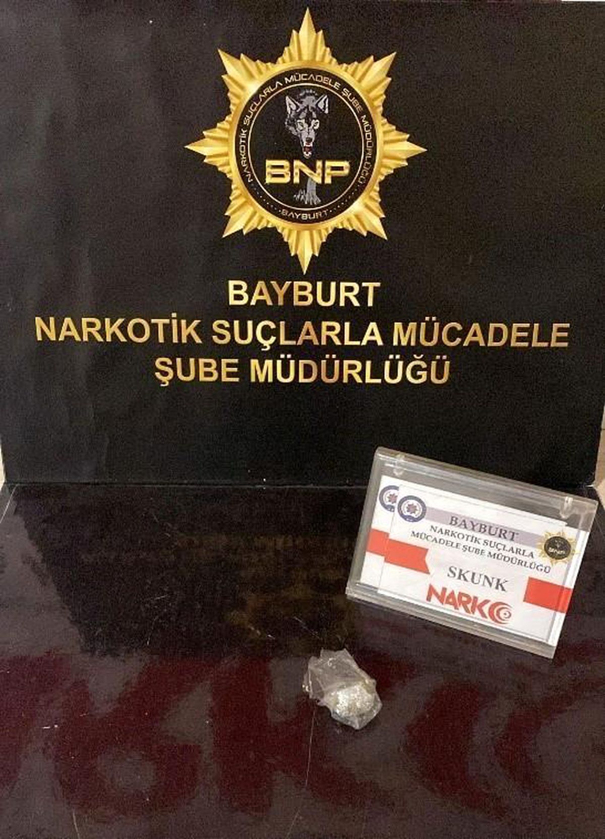 Bayburt'ta Uyuşturucu Operasyonu: İki Şüpheli Gözaltında