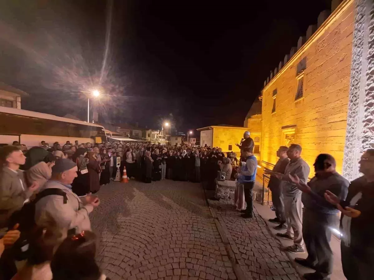 Beyşehir'den Hacı Adayları Mukaddes Topraklara Uğurlandı