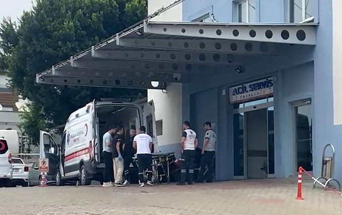 Antalya'da Jet Ski ve Bot Çarpıştı: 20 Yaşındaki Genç Yaralandı