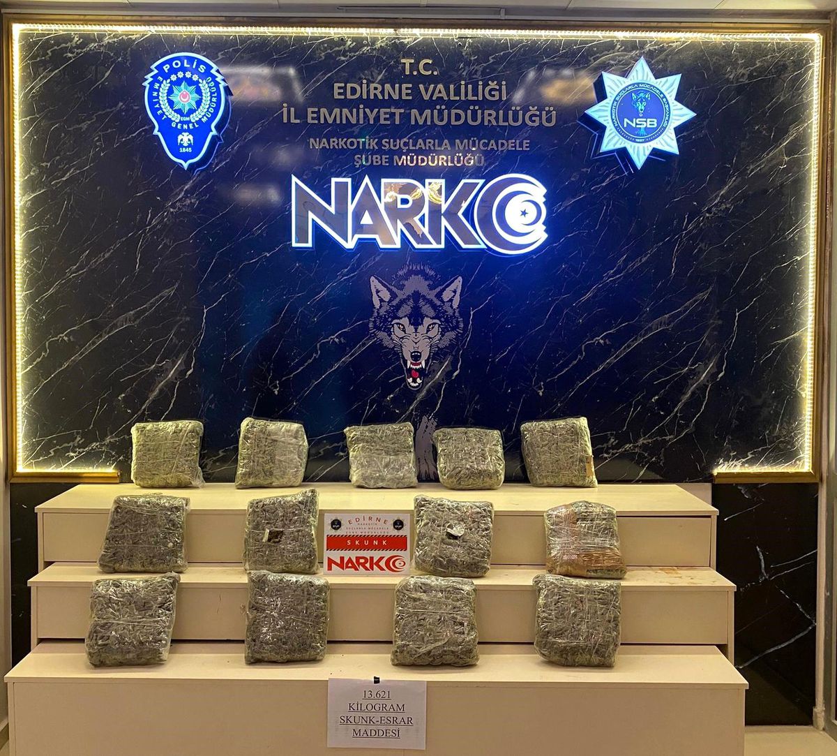 Edirne'de Uyuşturucu Operasyonu: 13 Kilo Ele Geçirildi
